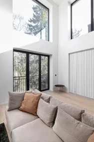 Stylish and spacious family home - Image 3