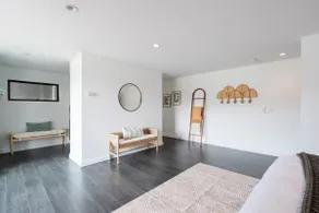 Chic Inner City Pad w/ Balcony | Walk Everywhere! - Image 5