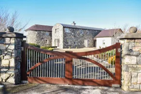 Mansion by the Connemara coast - Image 2
