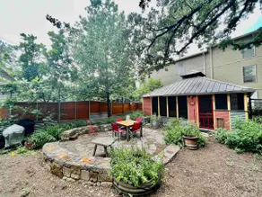 Relaxing, Quiet, Spacious 3BR House in Hyde Park - Image 2