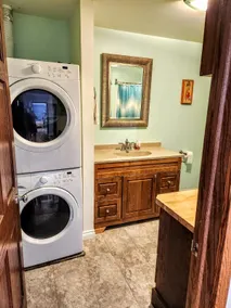 2 Bedroom Getaway in Keewatin! - Image 4