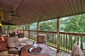 Riverfront Lodge Kayaks, Paddleboard, and Hot Tub - Image 5