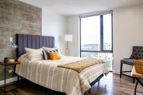 Downtown Condo - Close to Nightlife and Food - Image 3