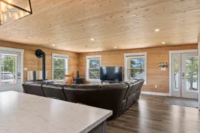 Hills River Haven - Image 5