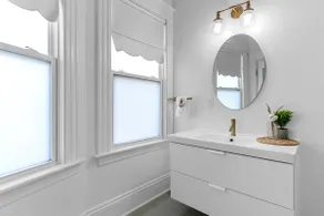 Studio 2 ~ Private BDRM, Minimalistic Feel - Image 3