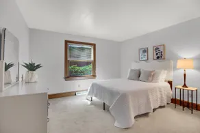 Beautiful Large Home in Private Woods with Hot Tub - Image 3