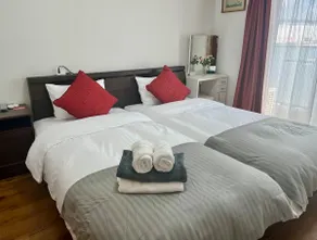Yt Hotel, 2-bed apartment 3 - Image 4
