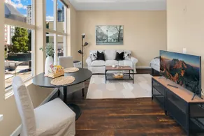 Fabulous Seattle Getaway • Belltown Close to FIFA - Image 3
