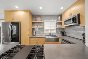 Newly Remodeled Home - Image 5