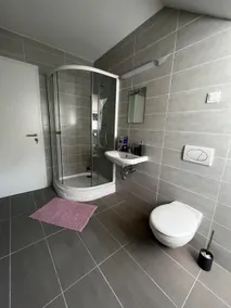 Rose Garden Apartments - Image 3