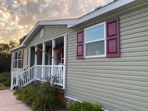 The Friday Escape! Stay on 60 acres (Winslow Hill) - Image 2