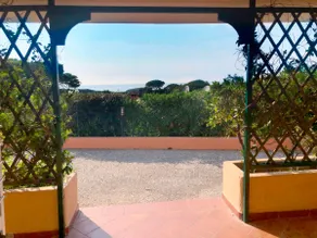 Sea view villa 5 guests parking space - Image 2