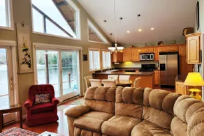 Waterfront Summer home/Ski House Near Franconia - Image 2