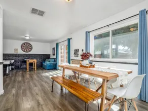 Fun Retreat| Central, King Bed, Patio, Games - Image 5