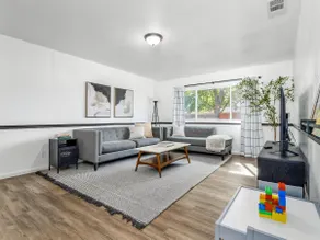 Fun Retreat| Central, King Bed, Patio, Games - Image 2