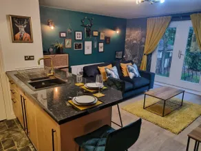 Stylish town centre apartment - Image 4