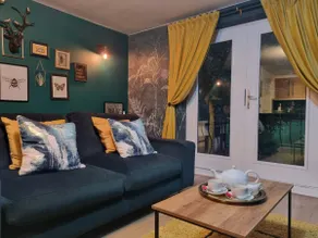 Stylish town centre apartment - Image 3