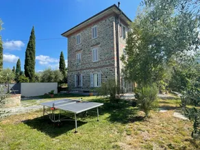Splendid early 20th century villa - Image 2