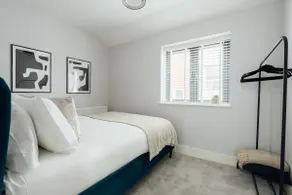 Modern 2Bed House - Walk to Station & High Street, Near Surrey Hills & Denbies Vineyard - Image 3