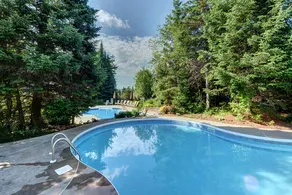 Cozy Golf Tremblant Cottage | HOT TUB + Pool Table - Image 5