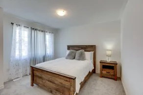 Sleeps 14 Family Retreat Near Barrie & SnowValley - Image 2