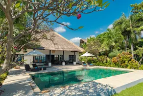 Bersama - luxury beachfront villa! - Image 3