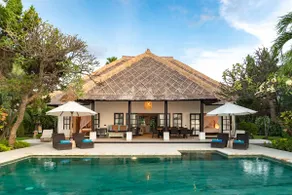 Bersama - luxury beachfront villa! - Image 2