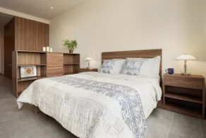 Loft overlooking Mon Revolución - Image 2