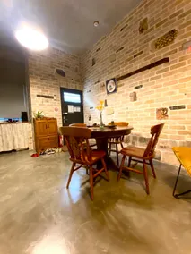 Private 4-person room by the stream - Image 2
