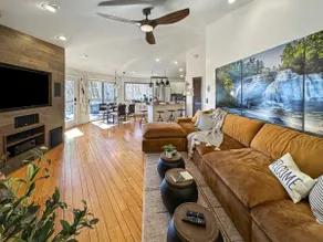 Touch Grass- Romantic Luxe, Waterfalls, Treehouse - Image 4