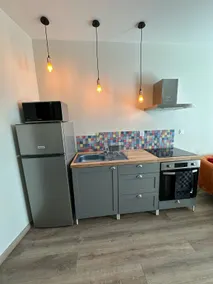 Marcadieu Retro Apartment - Image 4