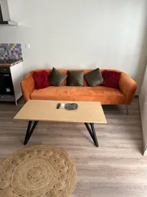 Marcadieu Retro Apartment - Image 5