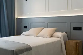 La Antigua Farmacia | 301 Stylish 2-Bedroom Flat - Image 2