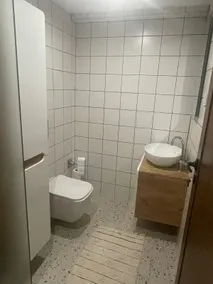 stylish three bed condo - Image 3