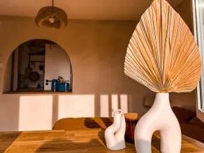 Sunset Stories Old Town Apartment - Image 3