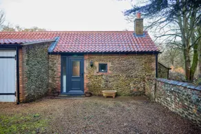 Stable cottage - Image 2