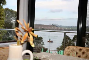 Waterview Retreat - Image 4