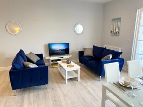 Ocean View Suite - Near Hythe - On Beach Seafront - Private Parking - Image 3