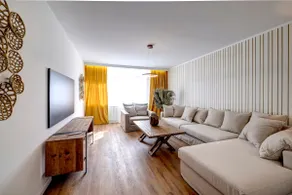 Luxury apartment, 140 sqm, top location, two parking spaces - Image 4