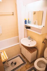 Sunny Apartment | Mountain View - Image 3