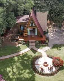 Cozy nature retreat for couples. - Image 2