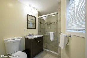 Cute & cozy 3BR condo near DC & Pentagon! - Image 3