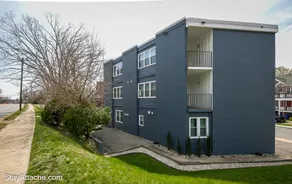 Cute & cozy 3BR condo near DC & Pentagon! - Image 2