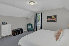 Private Upstairs Duplex-Brookstone Retreat - Image 2