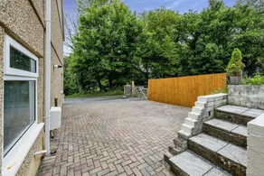 Home in Neath near waterfalls - Image 4