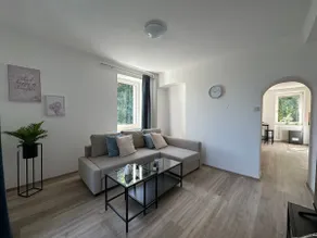 FeelHome-GolfClub-Balcony-4 Guests-WiFi-SmartTV - Image 2