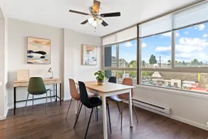 2 Bed 2 Bath Comfy Apartment close to UW - Image 2