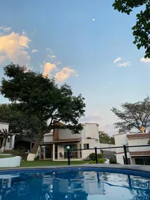 House with a pool in Oaxtepec - Image 5