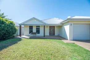 Parkside Getaway - Pool, Family Entertainer - Image 4