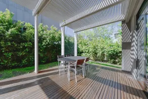 MEL_Cheltenham 3br house with free wifi - Image 2